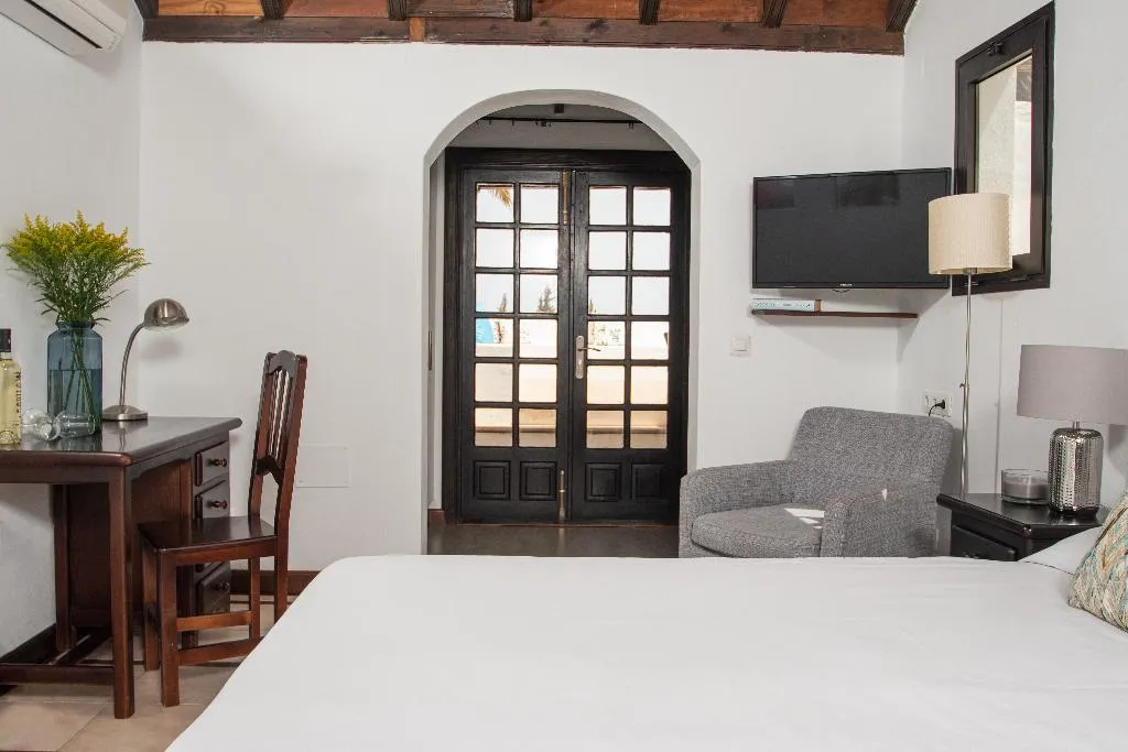 Double or Twin STANDARD Room, Casas Heddy, Lanzarote