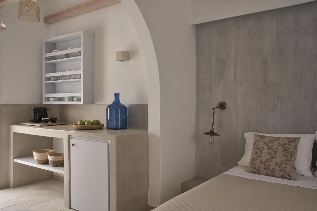 Room, Makris Beach Hotel, Santorini