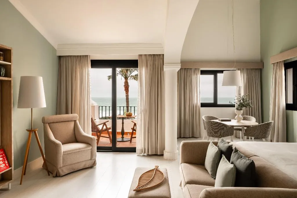 JUNIOR SUITE STANDARD Room, Palacio de Sancti Petri Gran Melia, Costa De La Luz