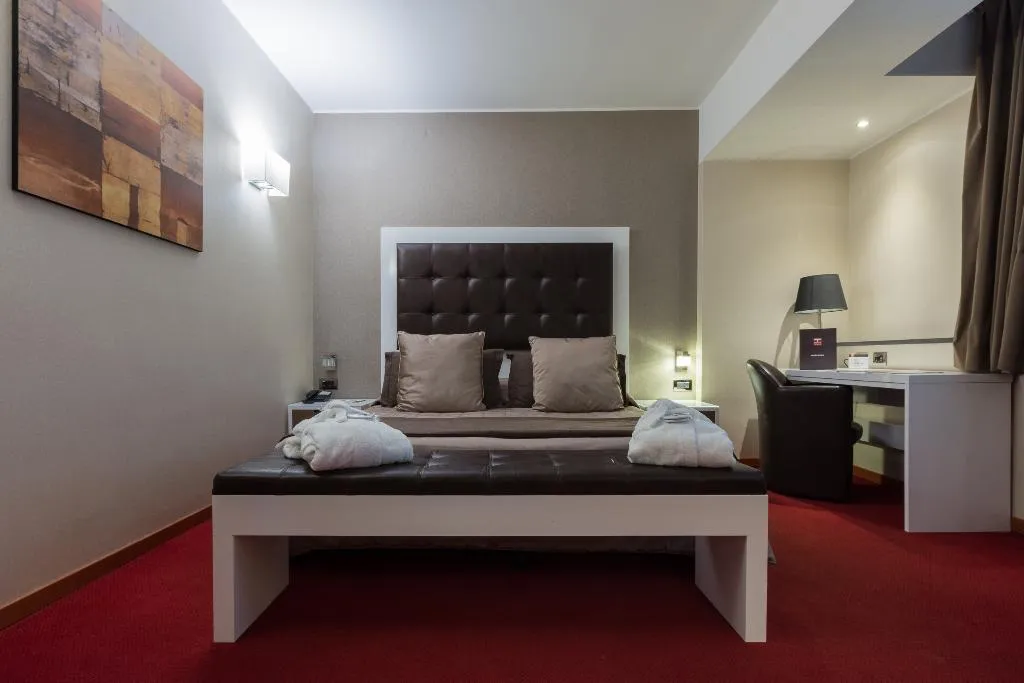 DOUBLE SINGLE USE SUPERIOR Room, Magris Hotel, Naples