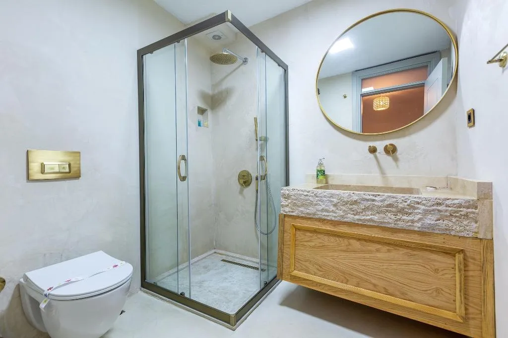 Room, Navali̇a Otel, Izmir