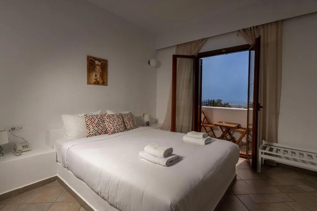Room, Anamnesis Spa Luxury Apartments, Santorini