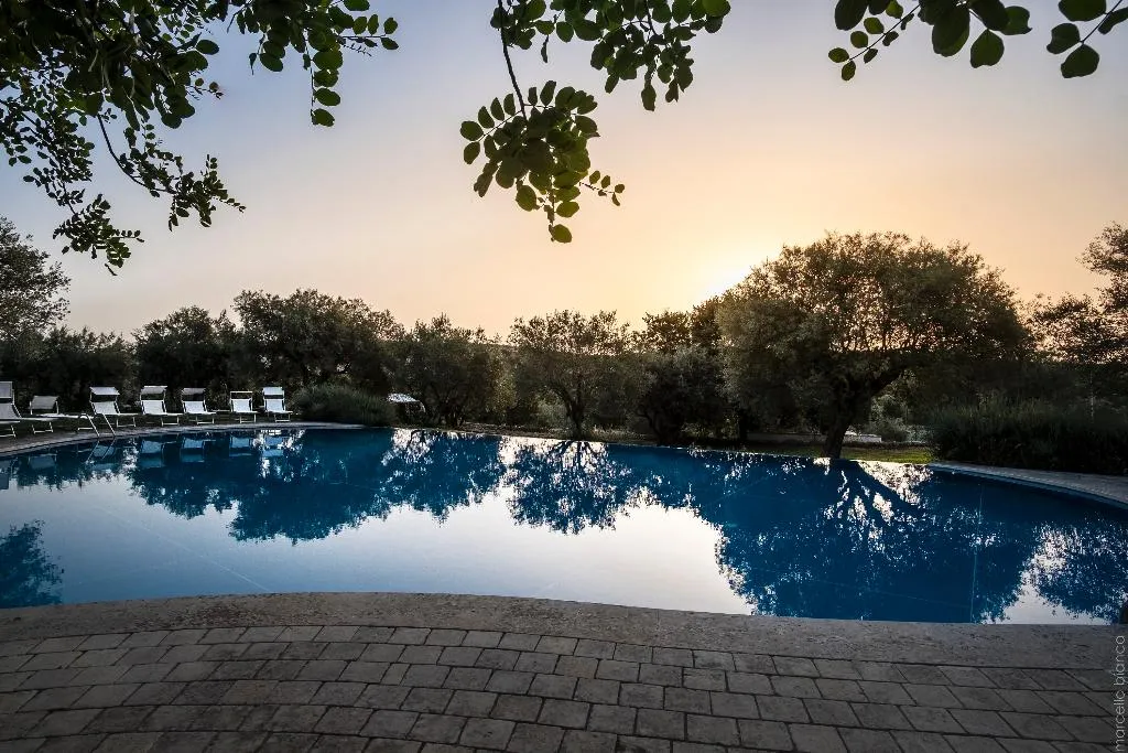 Pool, Masseria degli Ulivi, Catania