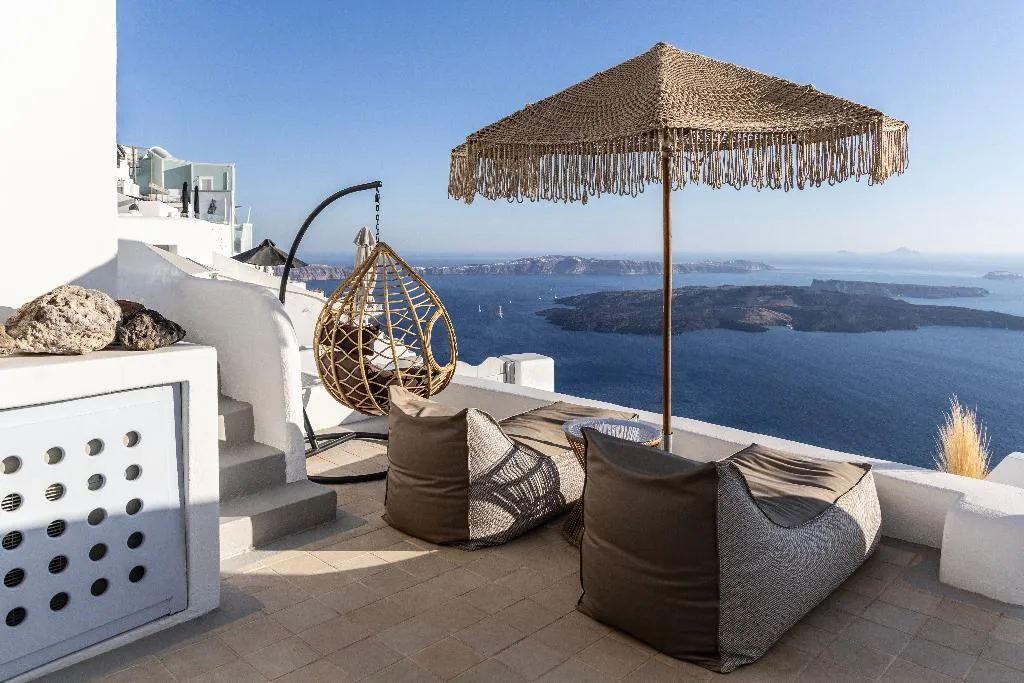 VILLA WITH JACUZZI Room, El Verano Collection Santorini, Santorini