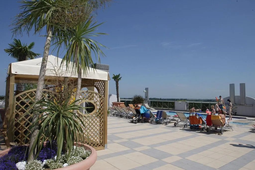 Pool, Hotel Eraclea Palace, Venice