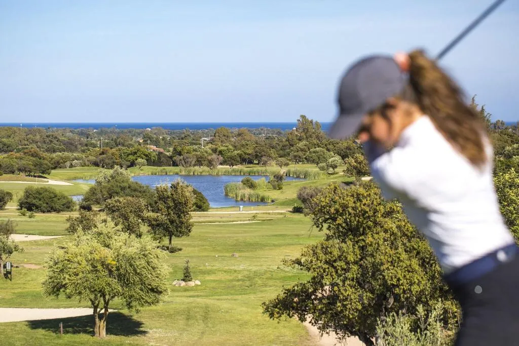 Sports and Entertainment, Is Molas Resort, Cagliari
