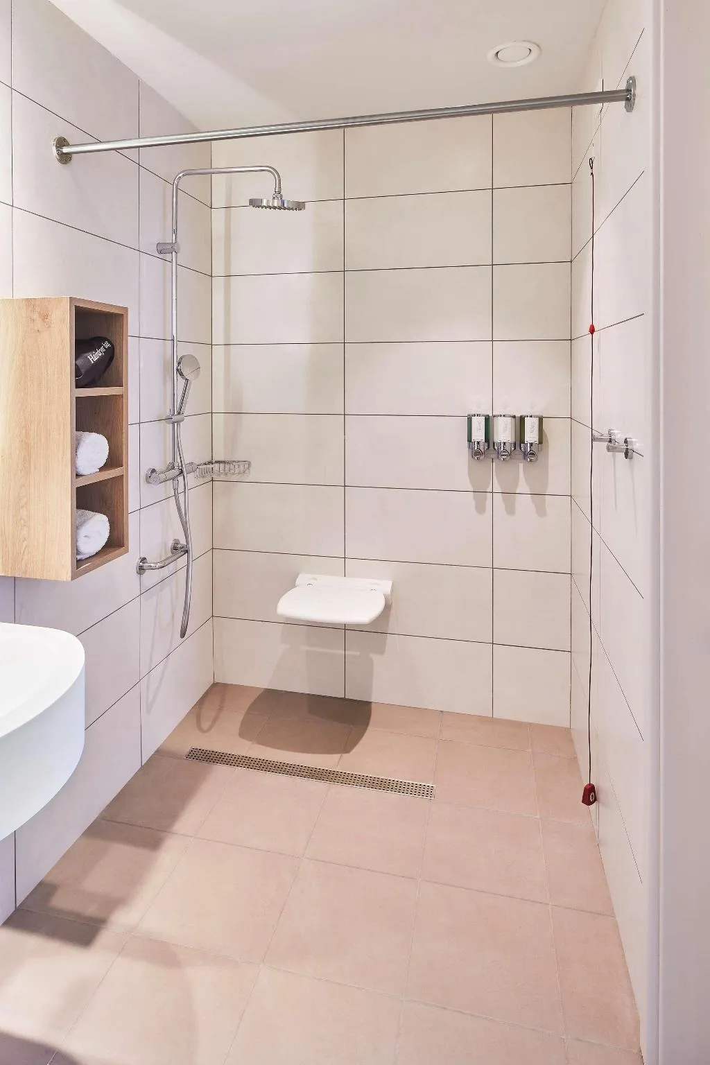 DOUBLE Accessible-Queen Size Bed Room, Hampton by Hilton Barcelona Fira Gran Via, Barcelona