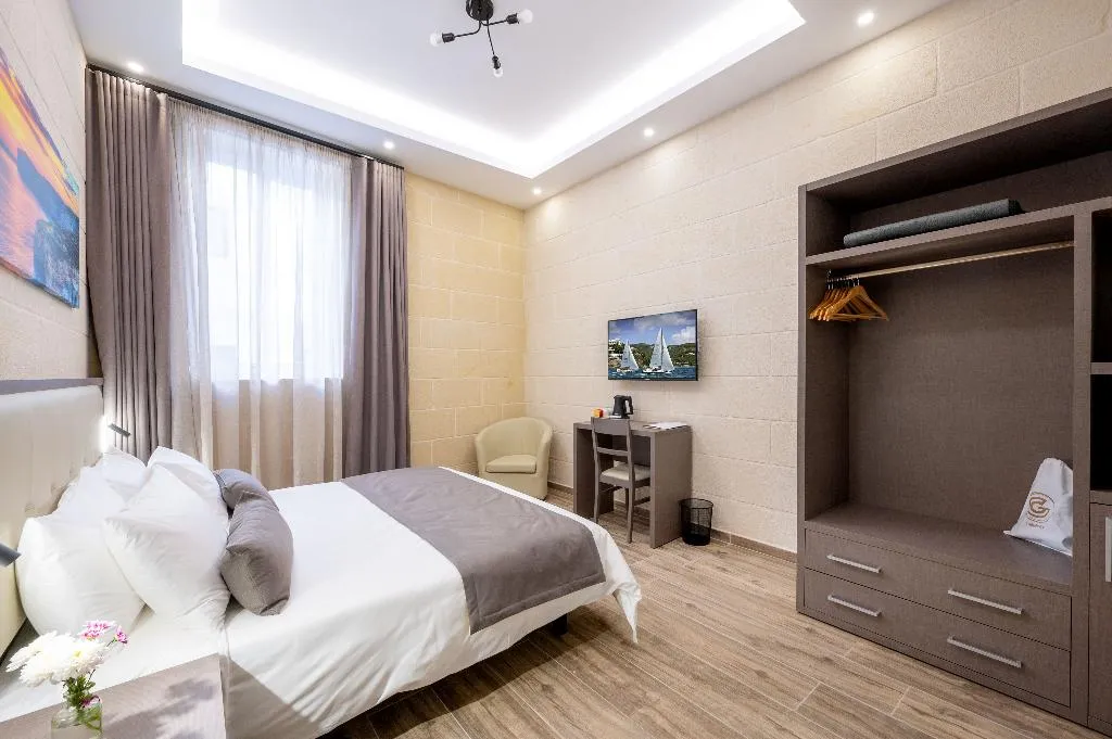 DOUBLE CLASSIC Room, C4 Retreats Gozo, Gozo
