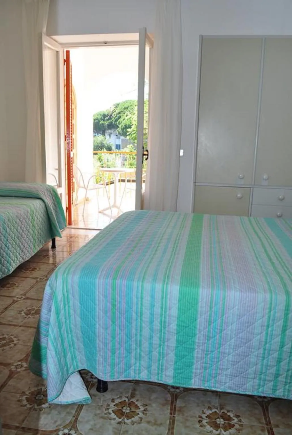 TRIPLE CLASSIC Room, Hotel Polito, Naples