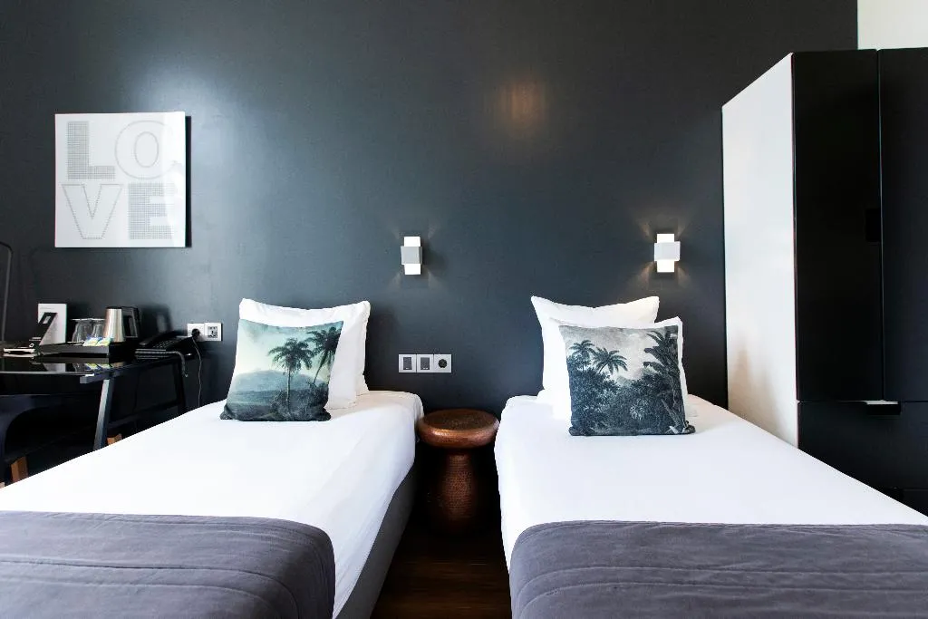 TWIN CANAL VIEW Room, Quentin Amsterdam Hotel, Amsterdam