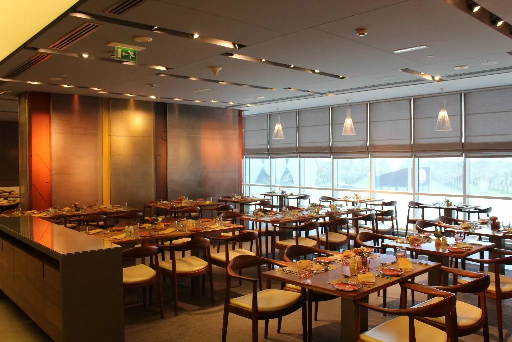 Restaurant, The Act Hotel, Dubai