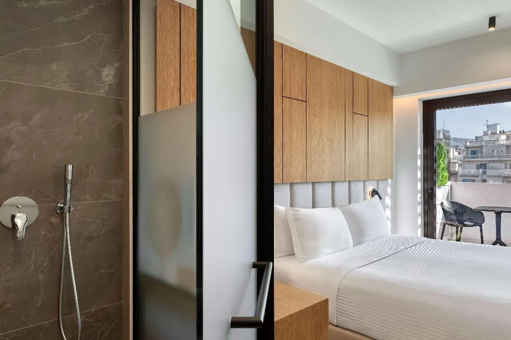 DOUBLE DELUXE QUEEN BED Room, Hilton Garden Inn Athens Syggrou Avenue, Athens