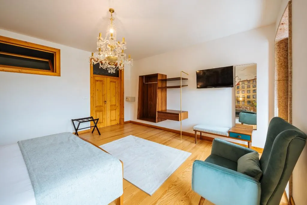 Double or Twin ONE BED Room, Varandas De Lisboa, Lisbon