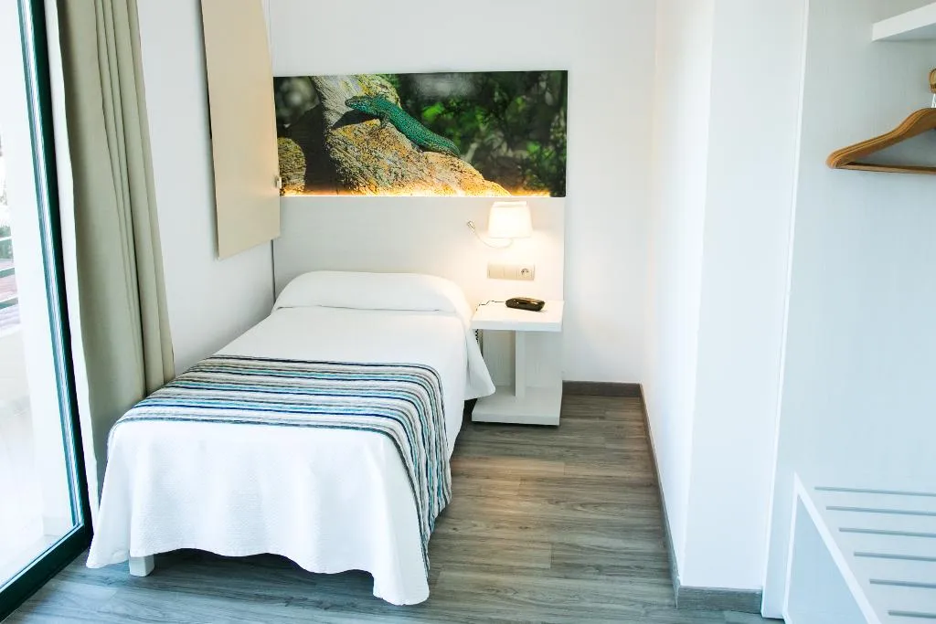SINGLE STANDARD Room, Hotel Rosales Formentera, Ibiza