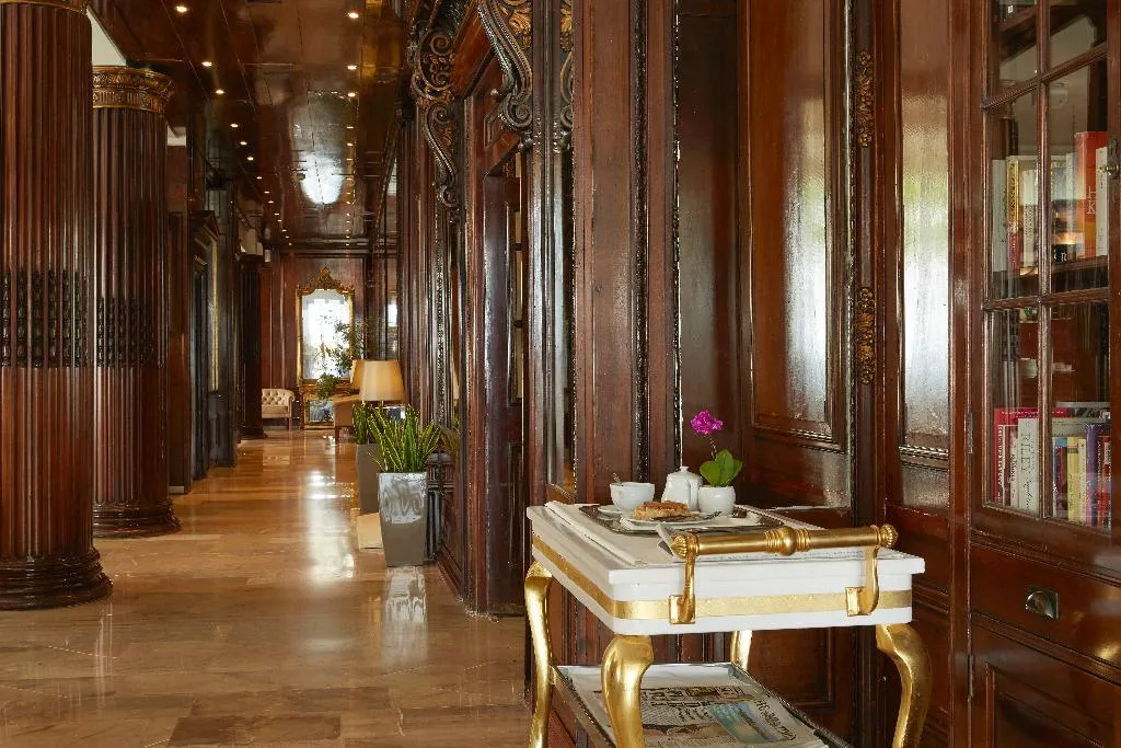 Bar, Mon Repos Palace,Hotel, Corfu