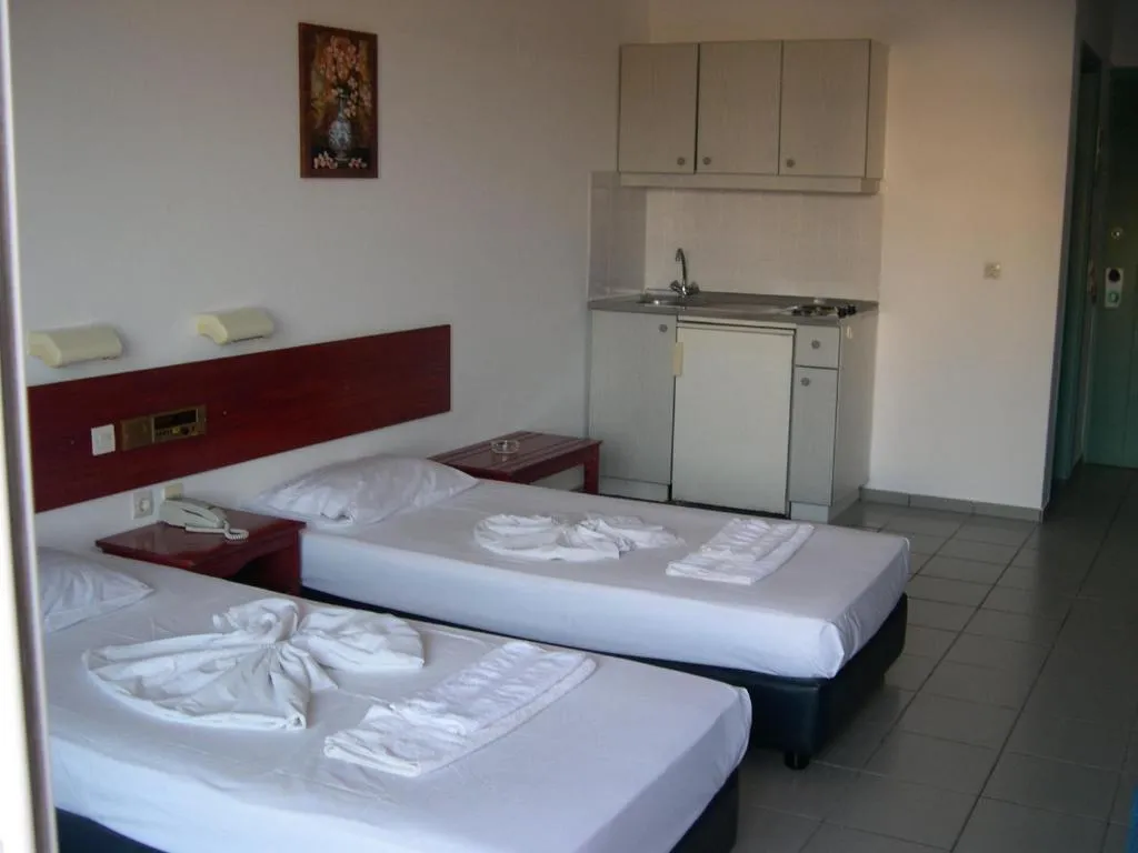 SUITE TWO BEDROOMS Room, Sea Front Beach Hotel Apartments, Crete