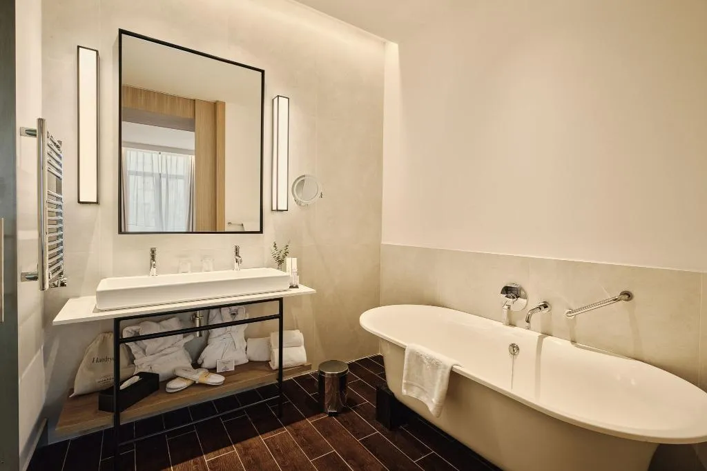 DOUBLE SINGLE USE STANDARD Room, Hospes Palau de la Mar Valencia, Valencia