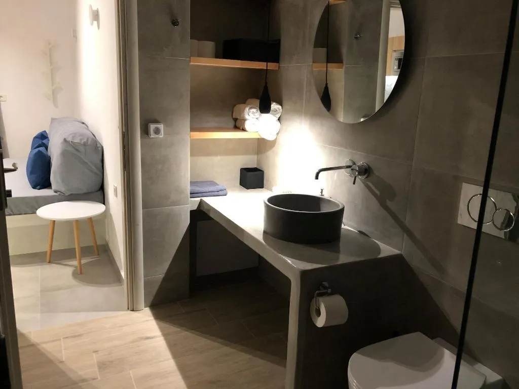 Room, Dragonfly Villas, Santorini