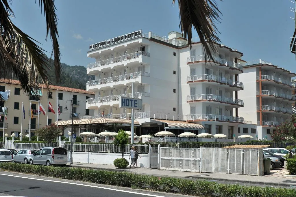General view, Pietra Di Luna, Naples