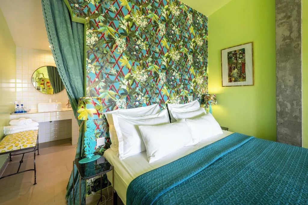 Room, Aal Cachucho, Madrid