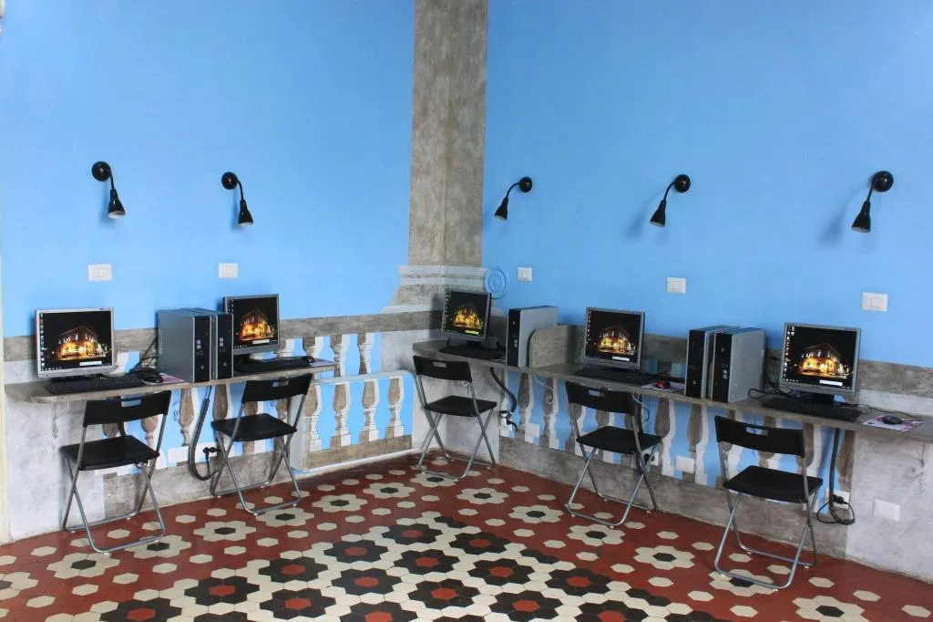 Conferences, The Roma House, Naples
