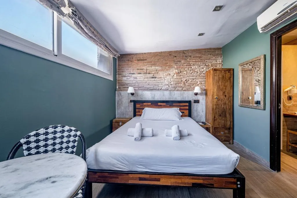 STUDIO BASIC Room, AinB Born Damas Apartment, Barcelona