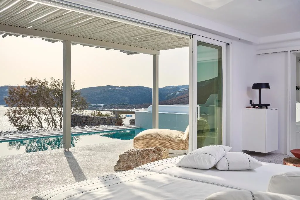 SUITE WITH PRIVATE POOL Room, Royal Myconian - Leading Hotels of the World, Mykonos