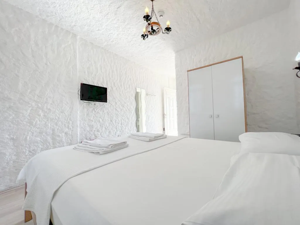 Room ONE BED Room, Gönülhan Otel Alaçatı, Izmir