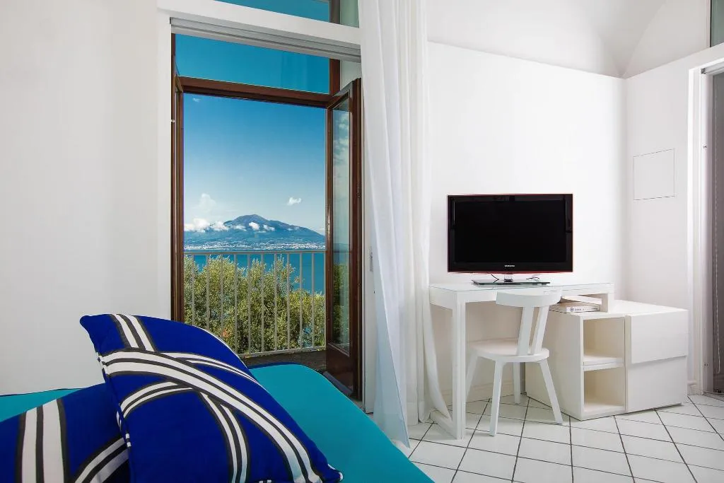 Room, Torre Barbara, Naples
