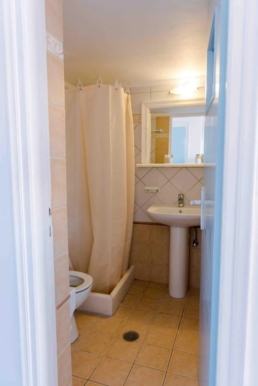 Room, Hotel Olympia, Santorini