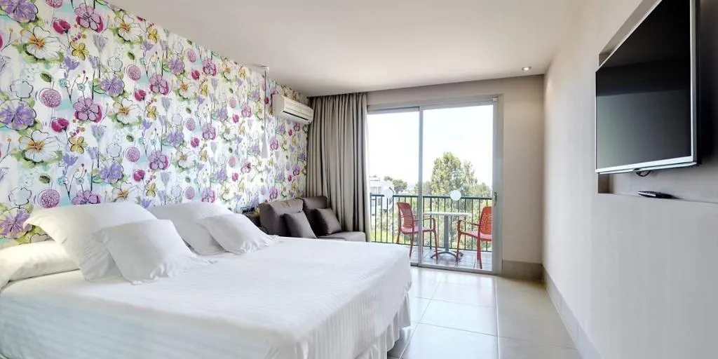 FAMILY ROOM SUPERIOR POOL VIEW Room, Occidental Ibiza - All Inclusive, Ibiza