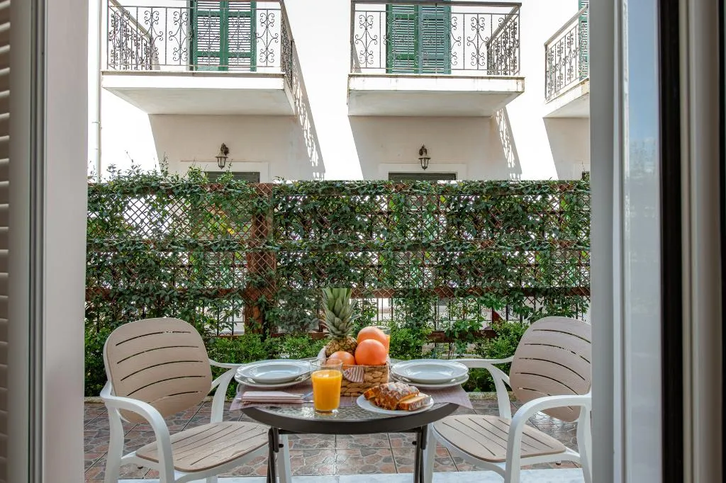 Double or Twin SUPERIOR KING BED Room, Korina Apart Hotel, Corfu