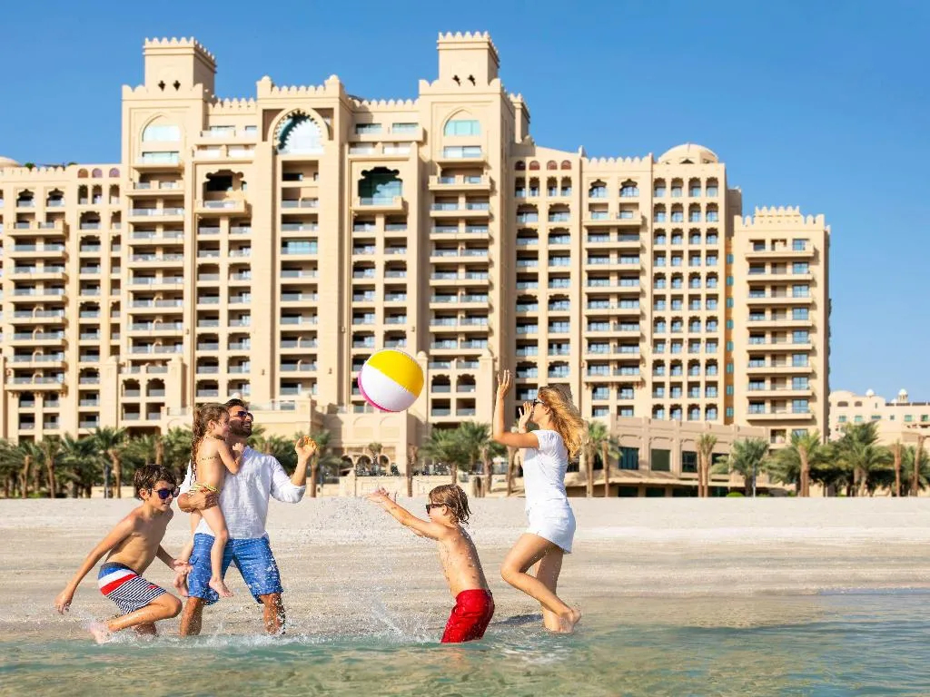 Sports and Entertainment, Fairmont The Palm, Dubai