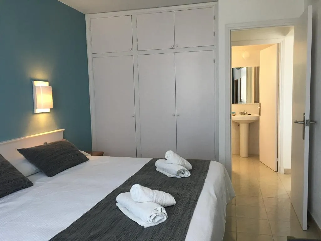 APARTMENT SEA VIEW ONE BEDROOM Room, Voramar, Menorca