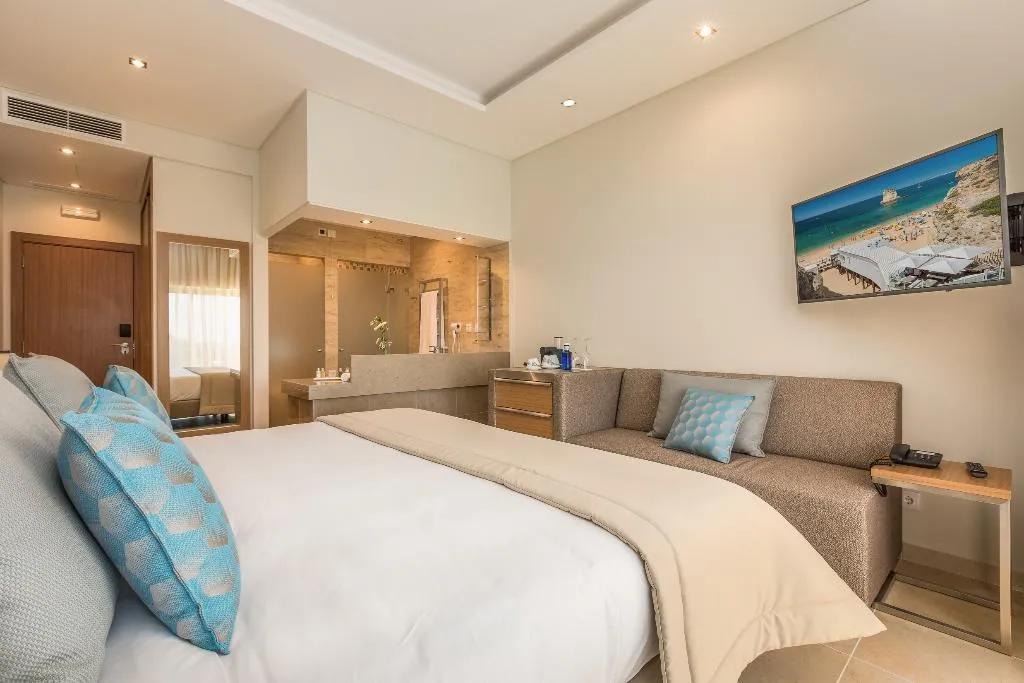 Double or Twin SEA VIEW Room, Caneiros Luxury House & Suites, Algarve