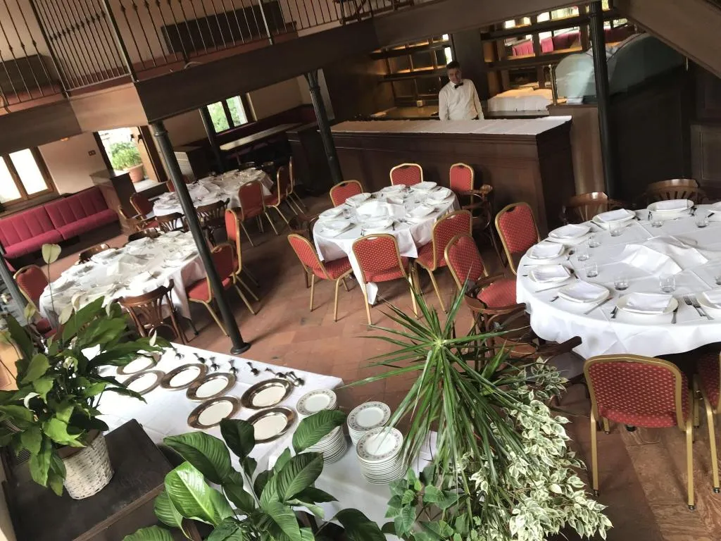 Restaurant, Le Due Corti, Milan