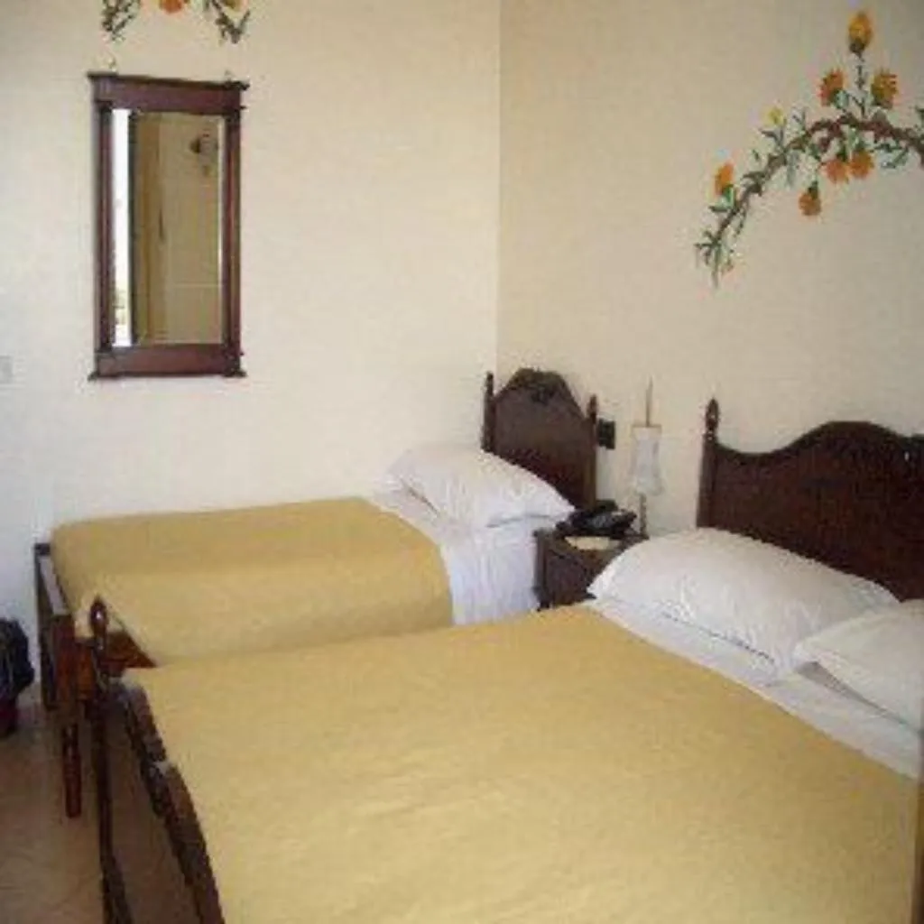 Room, Vassallo Park, Naples