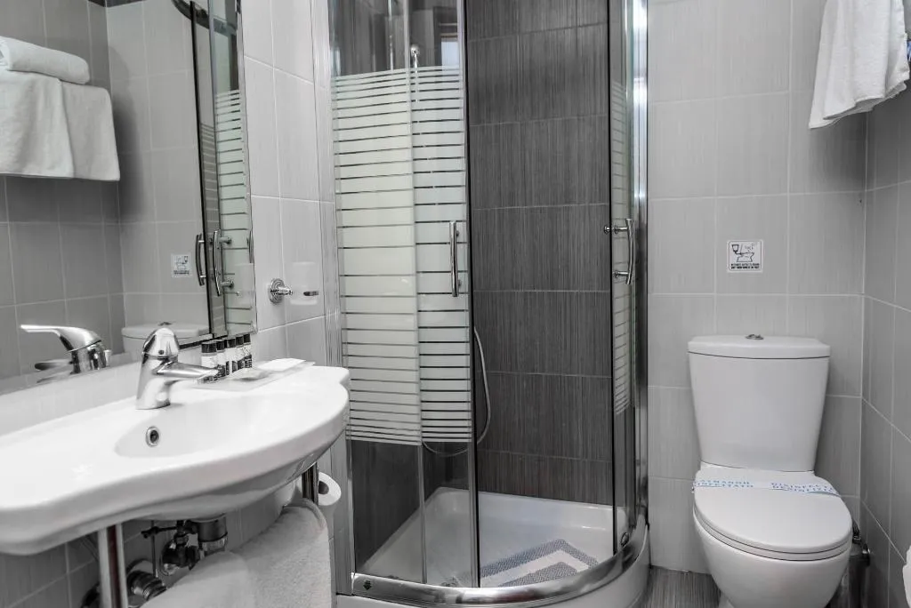 Double or Twin STANDARD Room, Agamemnon Hotel, Kalamata