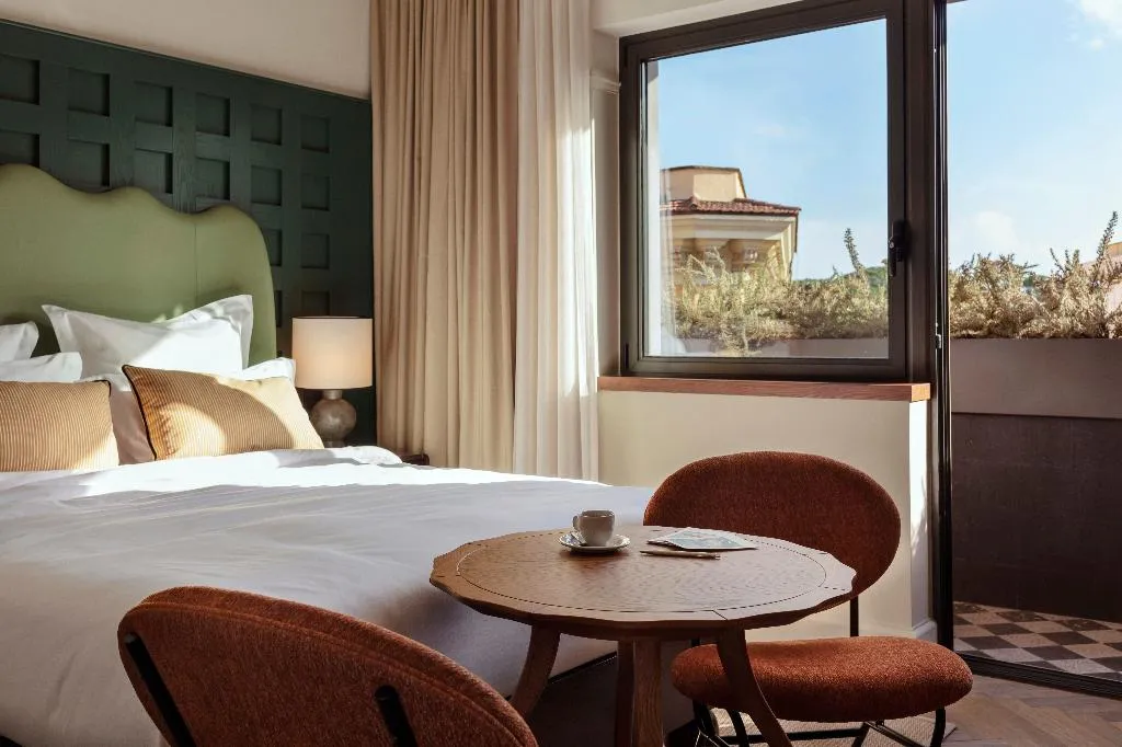 DOUBLE WITH BALCONY Room, The Hoxton Rome, Rome