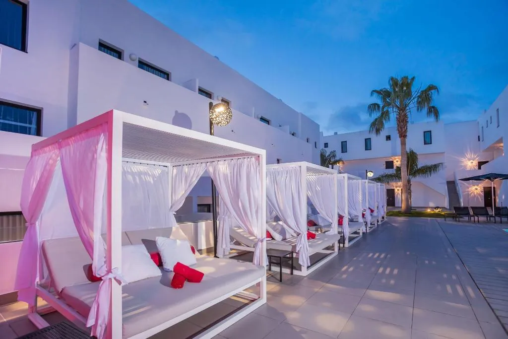 Pool, Migjorn Ibiza Suites And Spa, Ibiza
