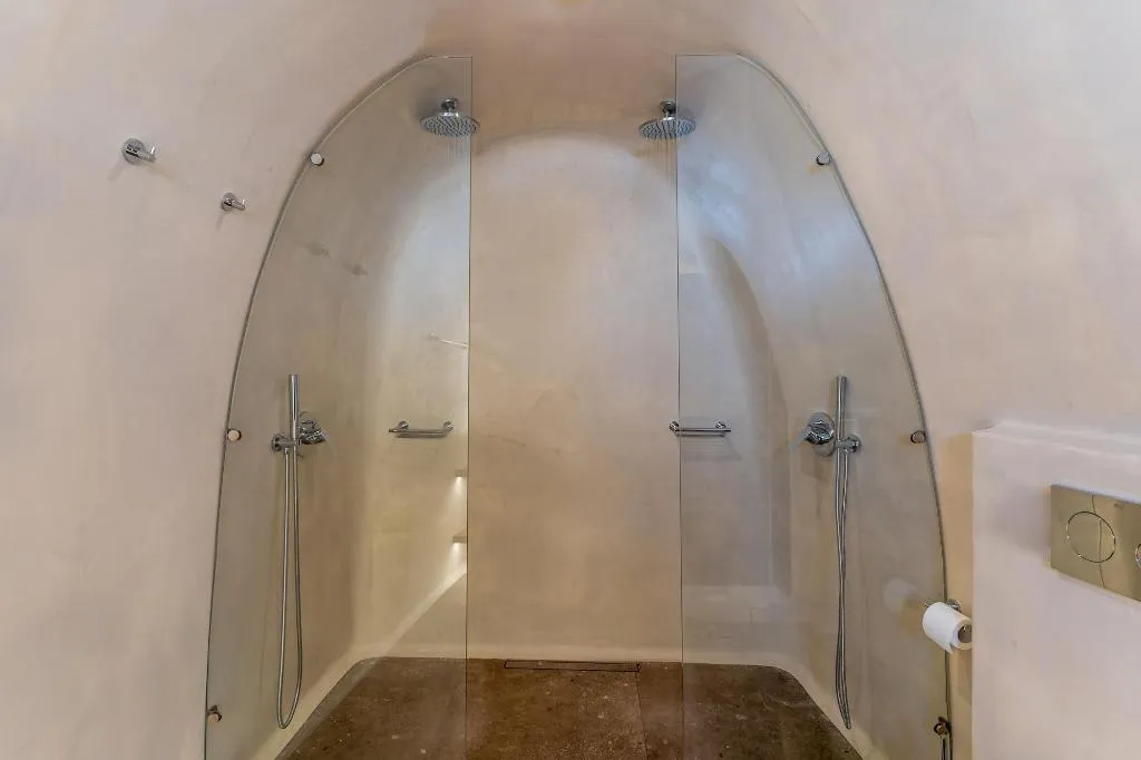 Room, Victoria Caves, Santorini