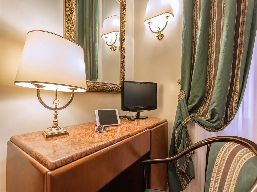 General view, Raeli Hotel Luce, Rome