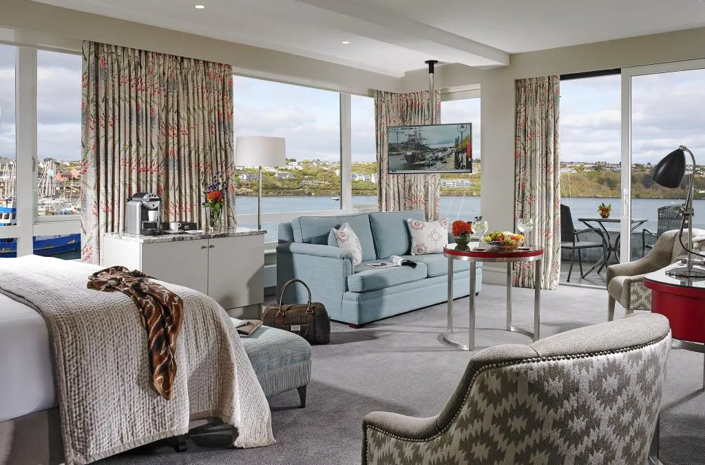 Double or Twin KING SIZE BED Room, Trident Hotel, Cork