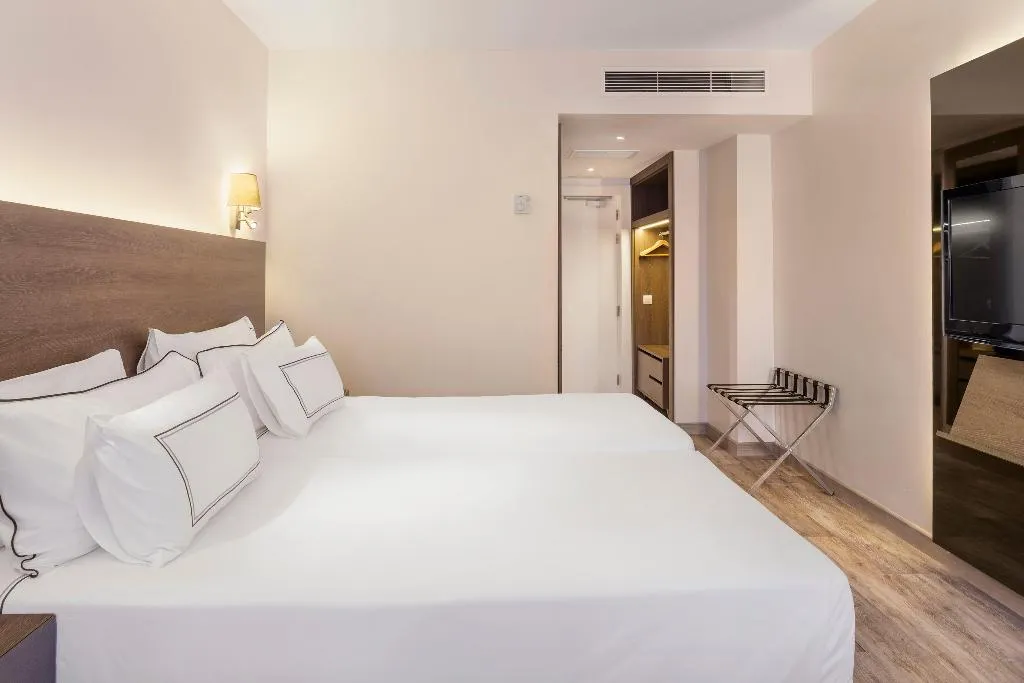 Double or Twin STANDARD Room, Melia Lebreros, Seville