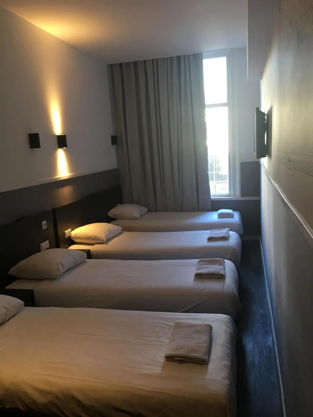Room, Manofa, Amsterdam