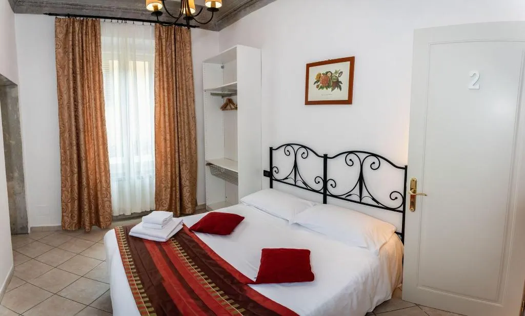 Room, Dei Mori Firenze, Florence