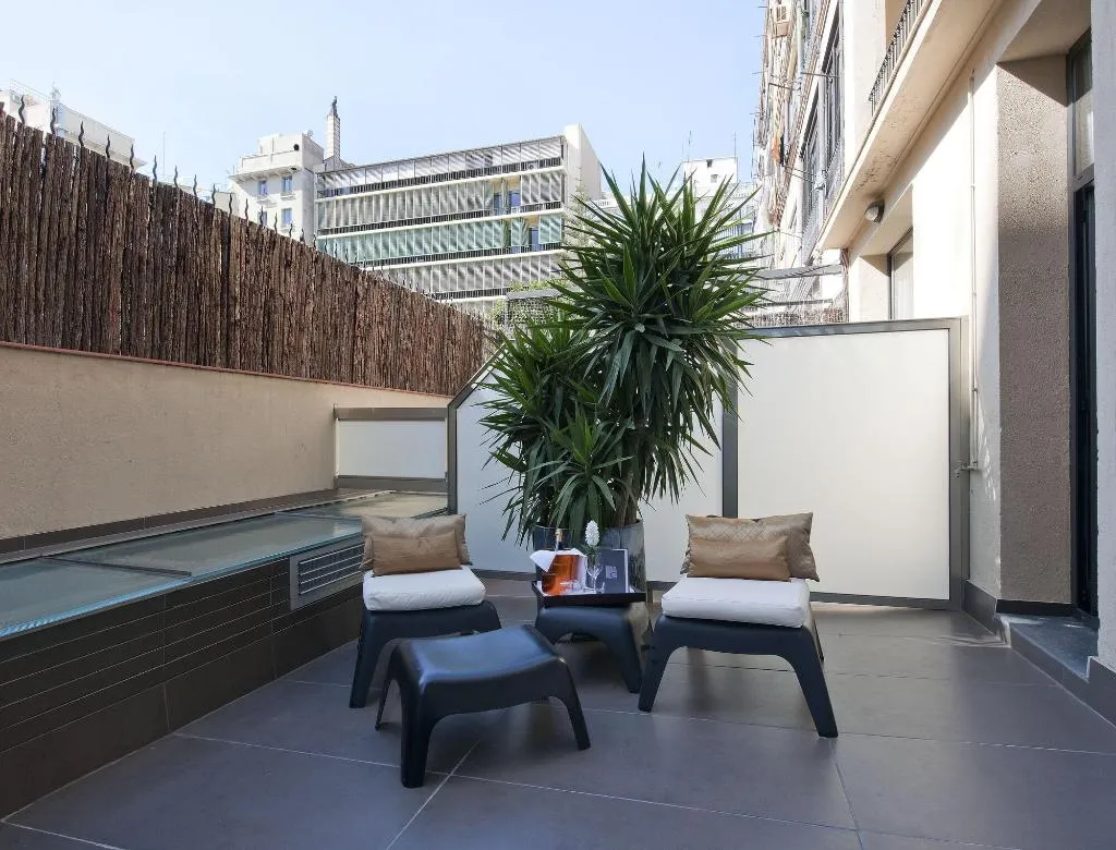 Room, Constanza, Barcelona