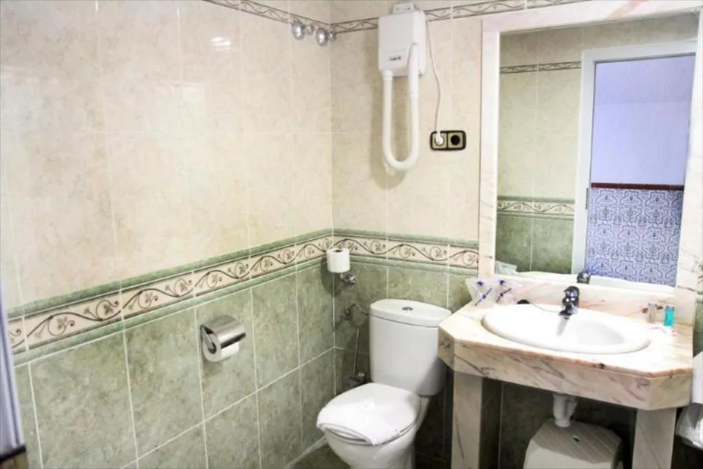 DOUBLE HARBOUR VIEW Room, Univers, Costa Brava