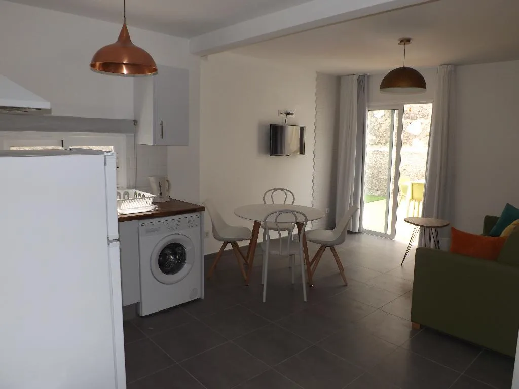 APARTMENT WITH TERRACE Room, The Blue Corner, Tenerife