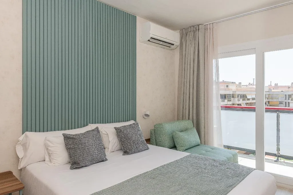 FAMILY ROOM STANDARD Room, Eurosalou & Spa, Costa Dorada